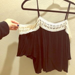 Black/white summer top. LARGE.